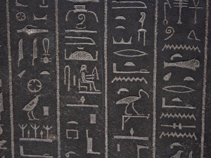 Hieroglyfejä